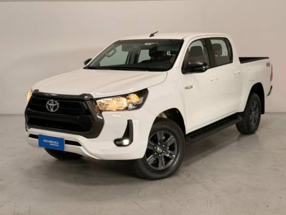 TOYOTA HILUX 2.8 D-4D TURBO DIESEL CD SR 4X4 AUTOMÁTICO